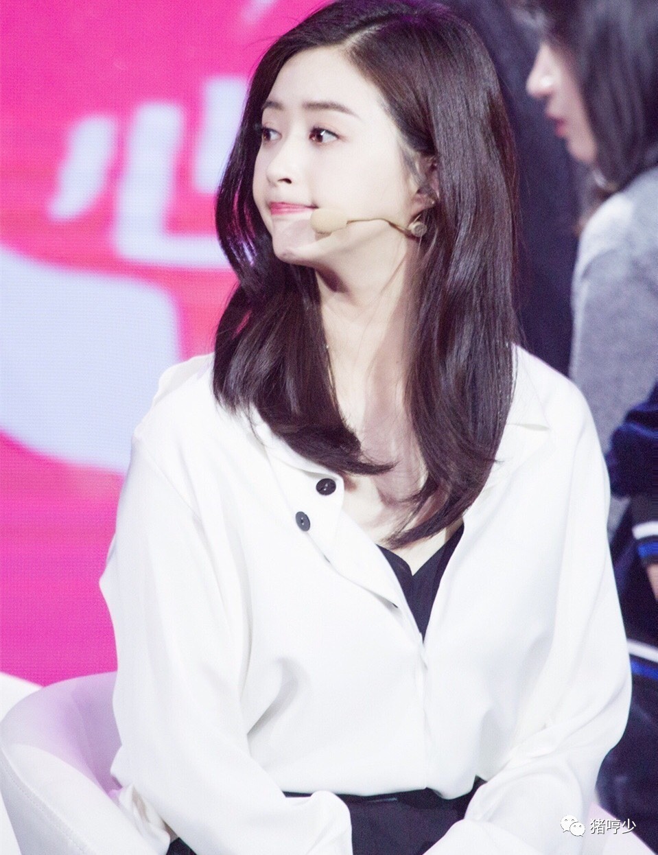 明星皮肤真的不长痘吗,脸上不长痘