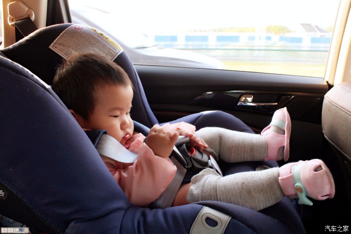 家庭用车是买七座suv还是mpv,长安凌轩7座mpv落地价格