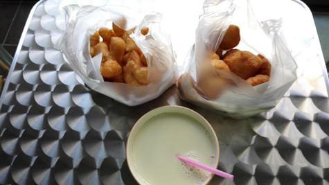 啦啦旅行-此文有毒！看完导致胃疼.....