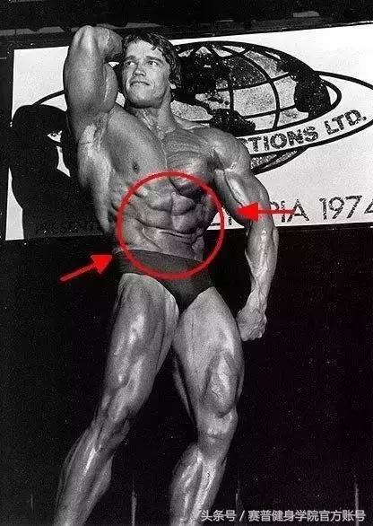 腹肌不对称的改善方法,腹肌两边不对称怎么办能继续练吗