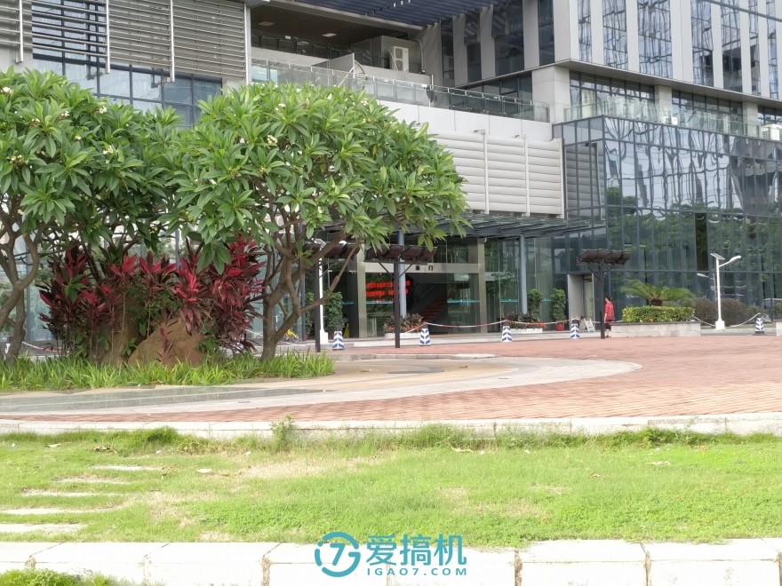 努比亚z17手感真好,努比亚z17的835是满血版吗