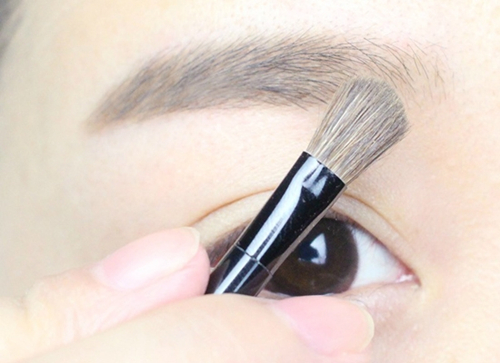 眉粉的使用技巧你学会了吗？