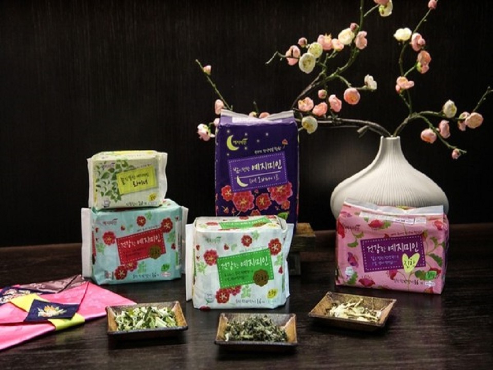 月经刚完有异味多喝水会好吗,月经过后有异味是啥原因造成的