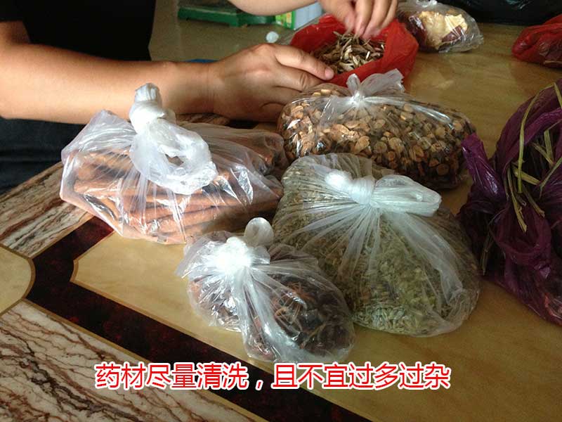 隆江卤完猪肘皮为什么会白,隆江猪脚卤水变少