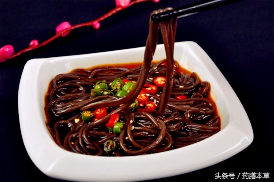 凉拌蕨根粉的酸辣汁怎么调,酸辣凉拌蕨根粉做法