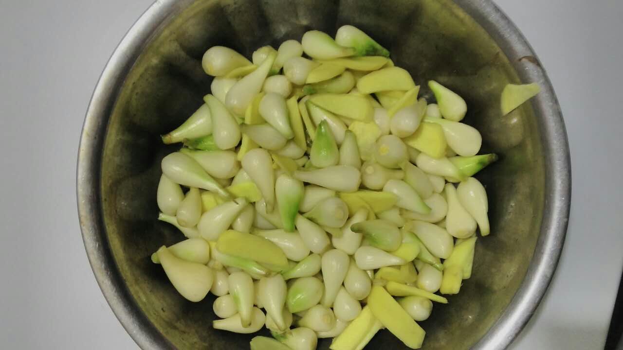 藠头的腌制方法最简单的,腌酸甜藠头的做法