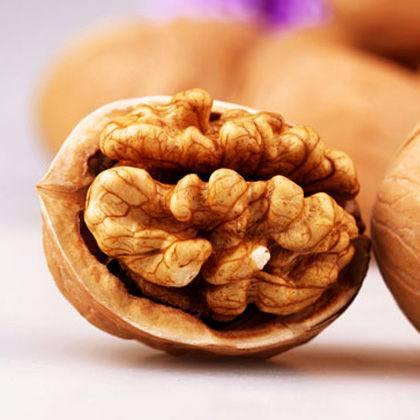 孩子吃的芝麻核桃小零食,花生核桃最好吃的做法零食