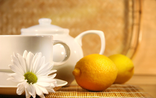 柠檬水的正确泡法及作用,柠檬水的正确泡法和功效