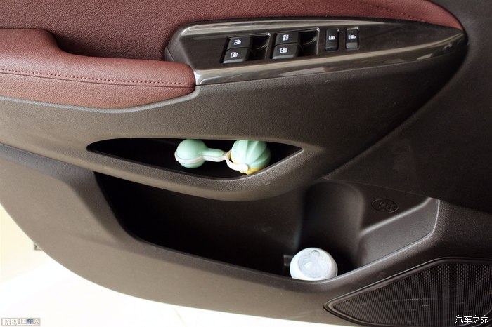 家庭用车是买七座suv还是mpv,长安凌轩7座mpv落地价格