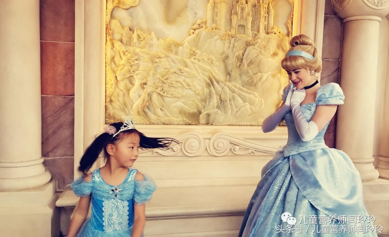 迪士尼实现小朋友们的公主梦,迪士尼是每个女孩的公主梦