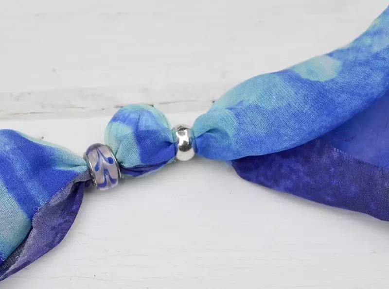 破旧牛仔裤如何废物利用,旧的牛仔裤怎么变废为宝