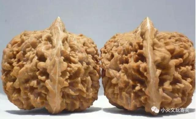 新手怎么选购文玩三棱核桃,文玩核桃怎么保养