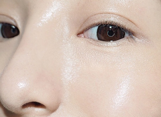 挤完痘痘可以抹精华吗,挤完痘痘可以抹其他皮肤吗