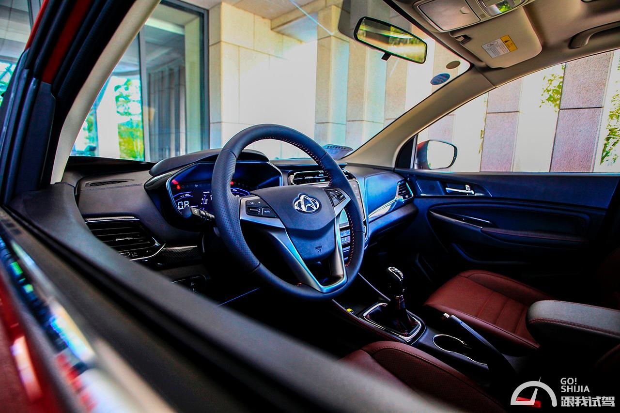 长安欧尚a800试驾,长安欧尚x51.6lcvt尊贵版试驾