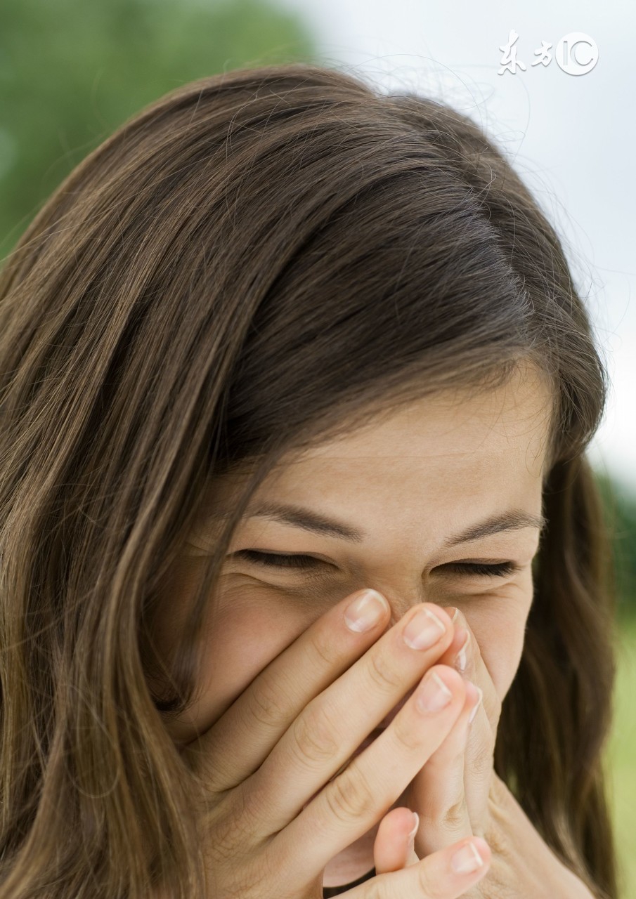 女生夏季避免尴尬必备小妙招,女性易遭遇9个尴尬问题