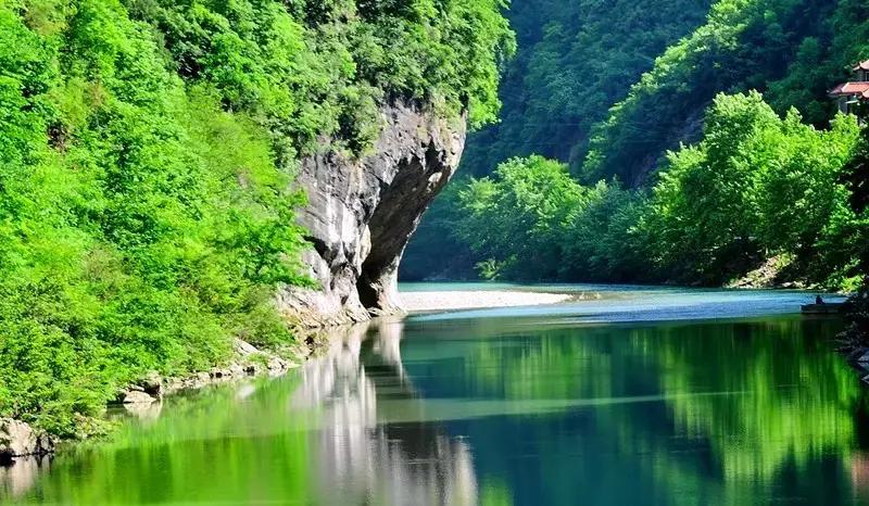 炫炫炫，我们富有的通江，岂能用钱财来衡量