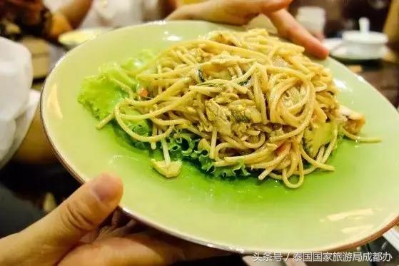 泰国100元一吨的食物,泰国100元小吃