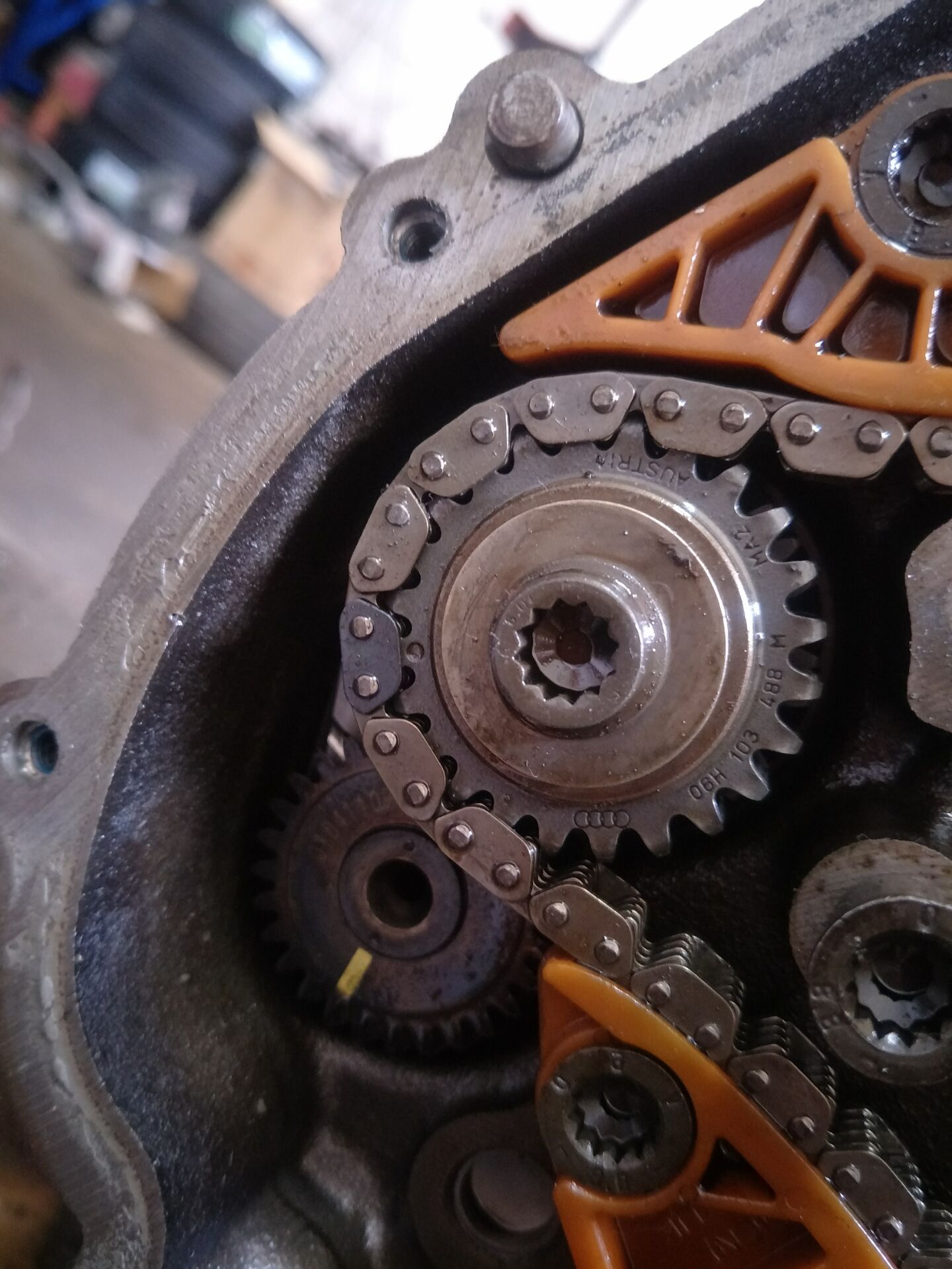 奥迪a6机油灯报警亮红灯,奥迪a6机油灯报警仪表调校