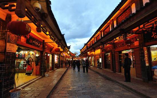 去云南玩两天攻略怎么玩好一点 (云南旅游自由行攻略7天路线推荐)