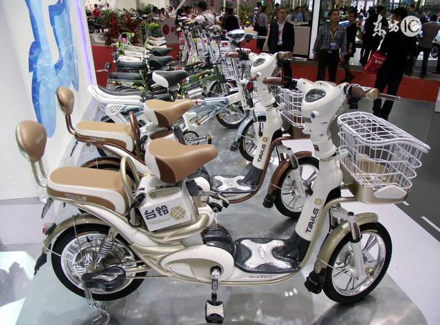 电动车车灯坏了怎么修,爱玛电动车车灯为什么一直亮