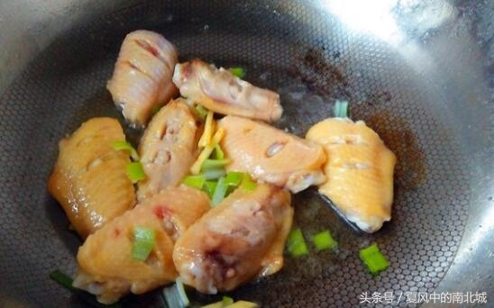 可乐鸡翅弄糊是为什么,做可乐鸡翅把锅整糊了怎样清除