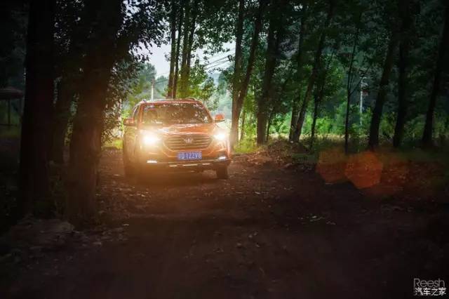 1.6l自然吸气的suv走长途够不够用,比较实用的一款车奔腾x40用车感受