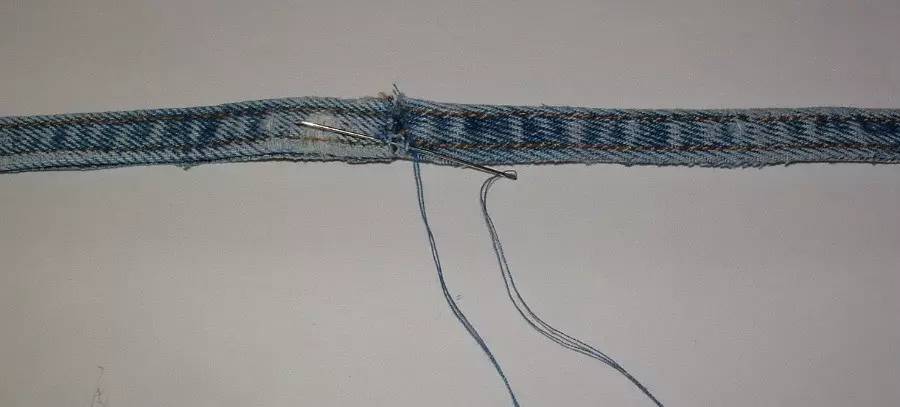 破旧牛仔裤如何废物利用,旧的牛仔裤怎么变废为宝