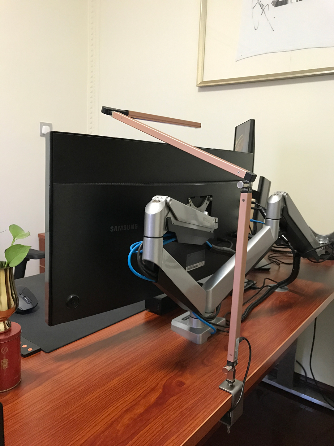 暂时了却心愿可调光LED台灯开箱及使用分享