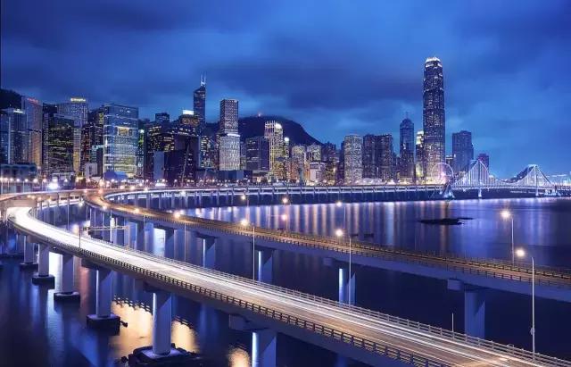 著名商业摄影师作品图片,采访一年收入两千万女博主