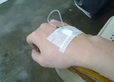 护士打针哪种握针方法更好,儿科护士打针技巧