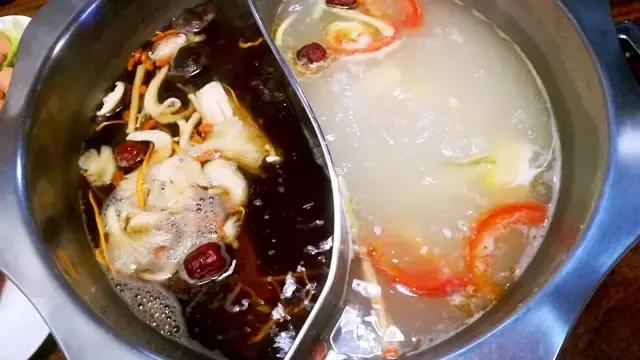 手抓牛龙骨美食,手抓牛排零食