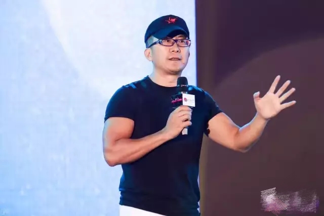 鍙惰寕涓鍝佺墝,鍙惰寕涓浜у搧