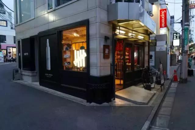 逛完这10家原宿球鞋店后，爆款冷门你想要的这里都有！