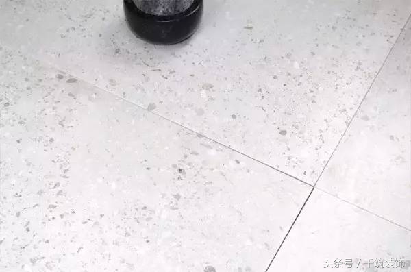 浅灰砖还是米黄砖好看,什么样的瓷砖用暖色大地砖