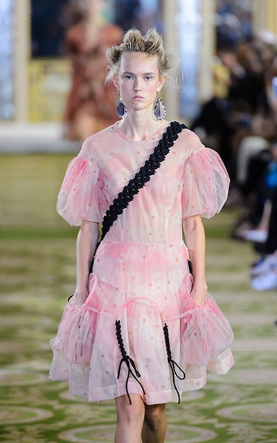 两周甩掉拜拜肉看着显瘦10斤,4个动作甩掉拜拜肉让你显瘦10斤