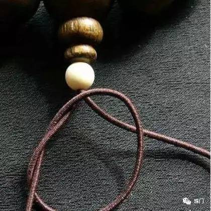 佛珠的穿法三通打结视频,佛珠108三通的穿法慢步骤