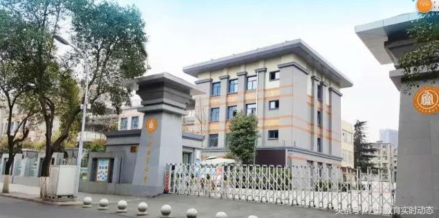 石室初中一所颜值与内涵兼具的名校