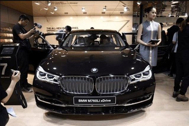 我的前半生车谁最贵,我的前半生里贺涵的车