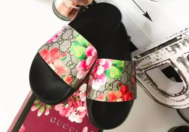 网红夏季百搭拖鞋,2019网红拖鞋夏