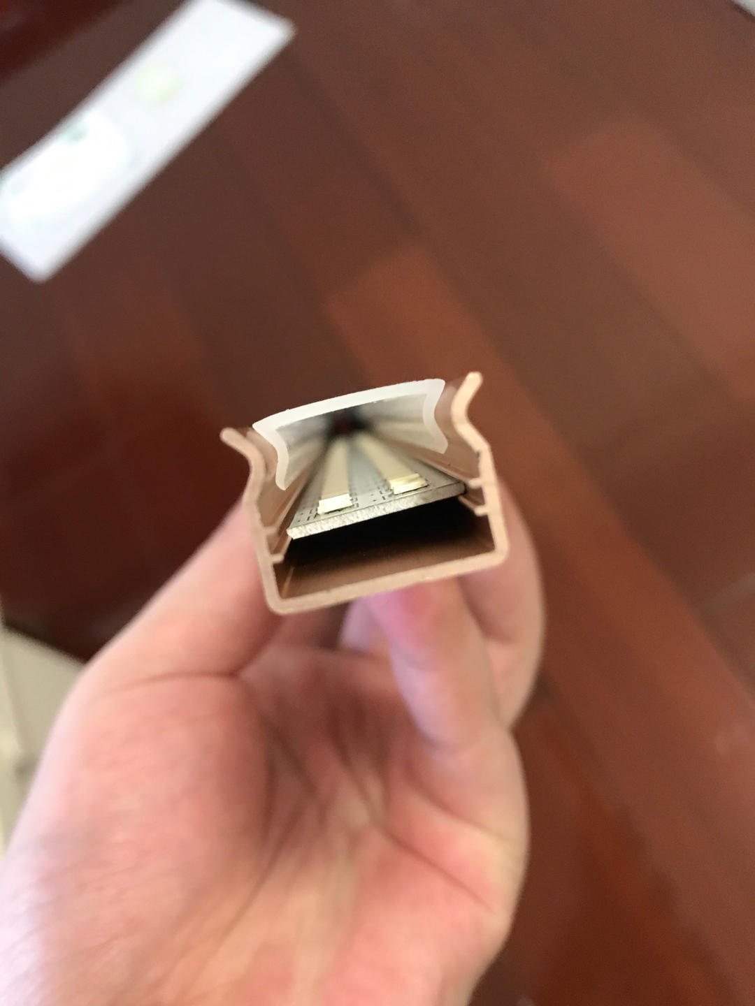 暂时了却心愿可调光LED台灯开箱及使用分享