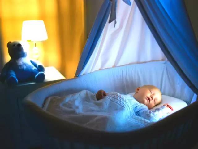 小孩睡眠浅容易醒是什么原因,睡眠浅一个晚上醒三四次怎么办