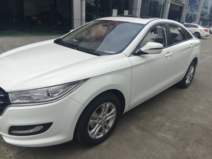 国产高颜值b级车,国产b级神车