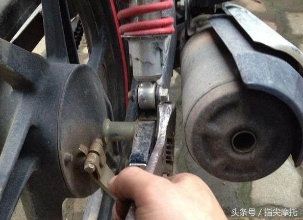 氟树脂润滑摩托车链条,摩托车链条自动润滑装置