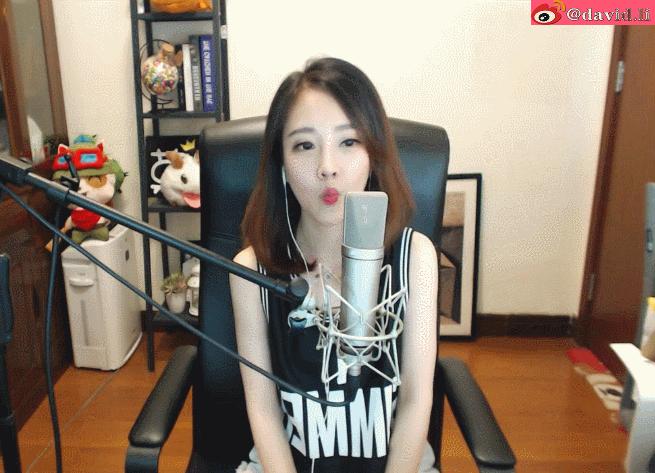 冯提莫阿冷斗鱼视频,斗鱼主播阿冷在哪几个平台