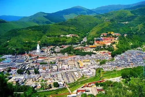 第一次去五台山最应该去哪个寺院,五台山自驾游攻略五台山地图