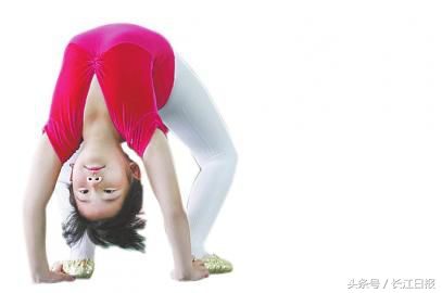 儿童练下腰致瘫痪事件,6岁女孩练下腰瘫痪