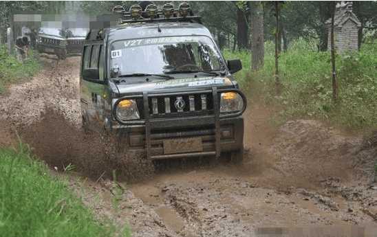 国内首款越野面包车,国内能买到的越野面包车4x4