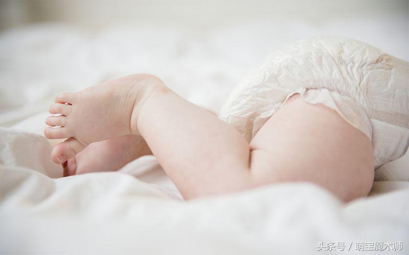 婴儿面部湿疹怎么护理效果最好,宝贝长湿疹怎么办