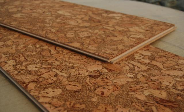 软木地板好在哪里,五百一平的多层实木地板