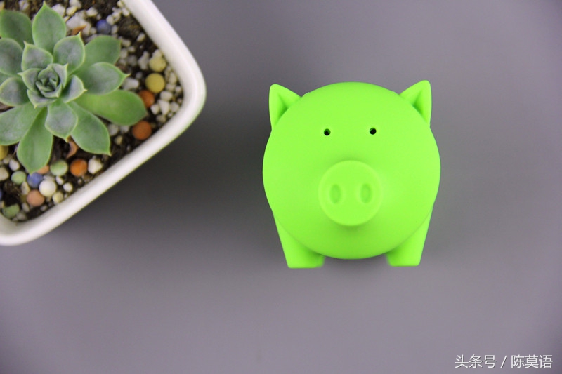 又找不到读卡器了？还在抱怨USB接口不够用？看小猪如何完美演绎读卡集线艺术